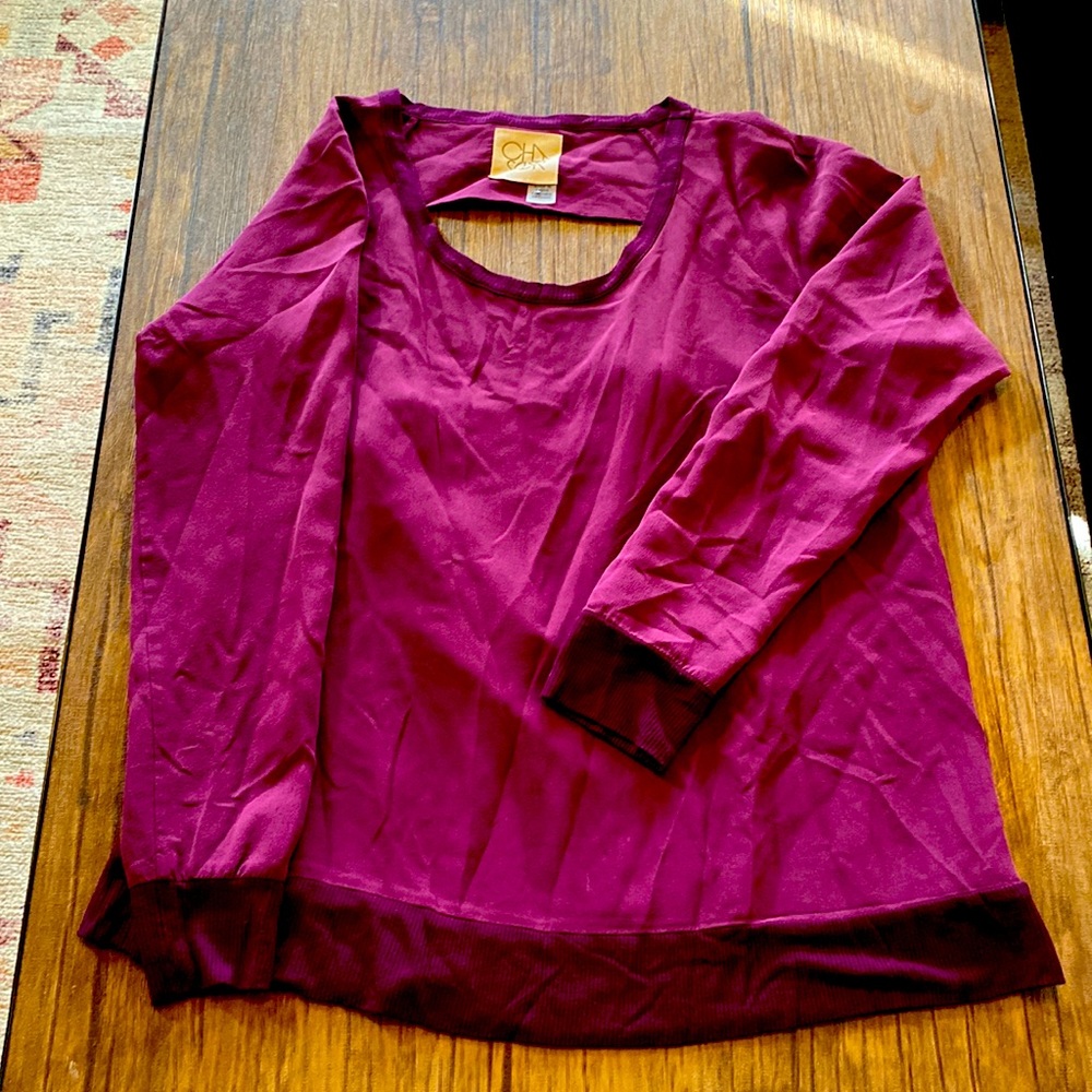 NWOT CHASOR 100% silk sweater, opening in back, size S
